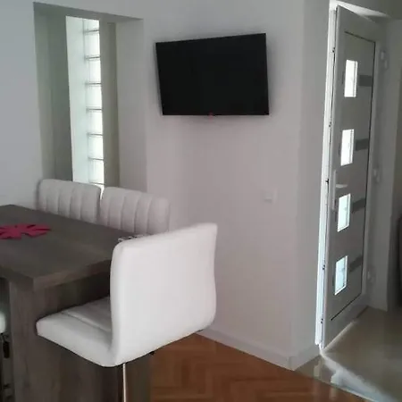 Dado Apartament *
