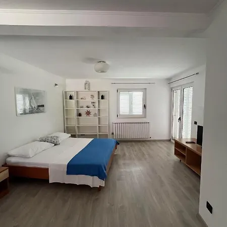 Dado Apartament
